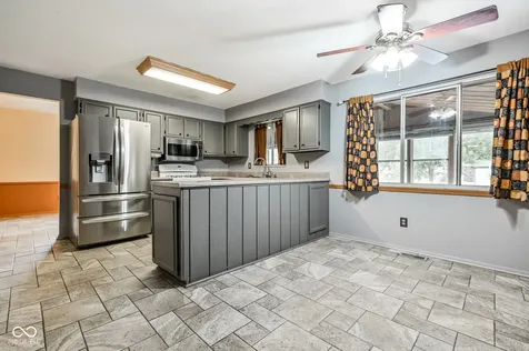 2724 Andy Drive Indianapolis IN 46229