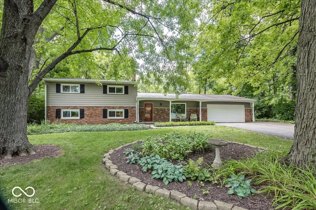 9317 Sherwood Lane Indianapolis IN 46240
