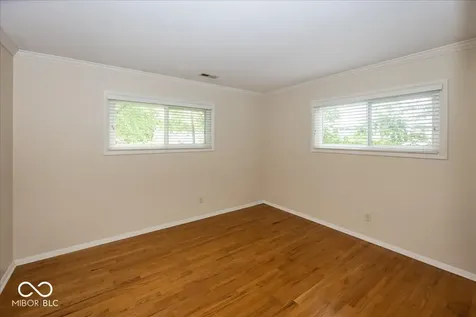 9317 Sherwood Lane Indianapolis IN 46240