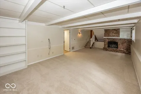 9317 Sherwood Lane Indianapolis IN 46240