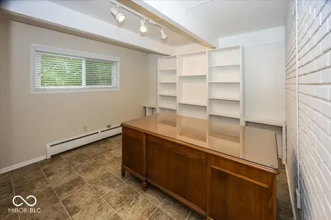 9317 Sherwood Lane Indianapolis IN 46240