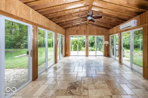 9317 Sherwood Lane Indianapolis IN 46240