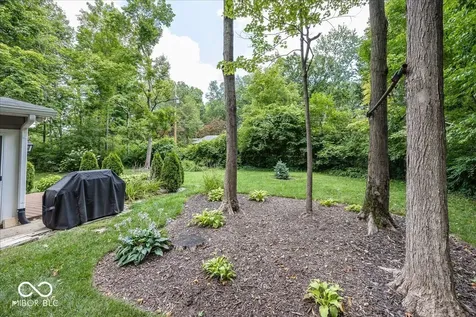 9317 Sherwood Lane Indianapolis IN 46240