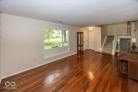 9317 Sherwood Lane Indianapolis IN 46240