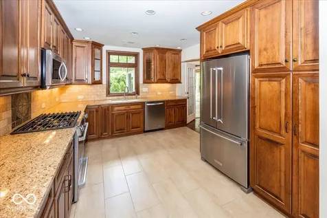 9317 Sherwood Lane Indianapolis IN 46240