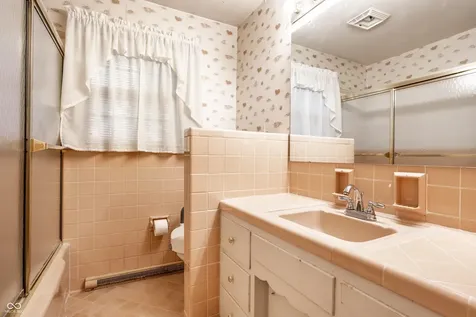 1859 Marian Drive Indianapolis IN 46240