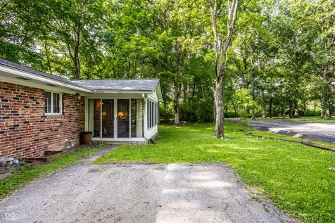 1859 Marian Drive Indianapolis IN 46240