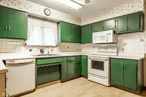 1859 Marian Drive Indianapolis IN 46240