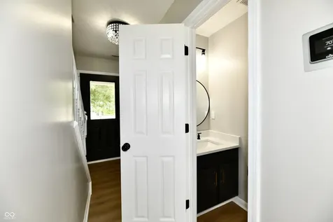 2560 Cabin Hill Road Indianapolis IN 46229