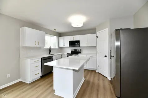 2560 Cabin Hill Road Indianapolis IN 46229