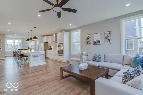 7291 Bayview Run Mccordsville IN 46055