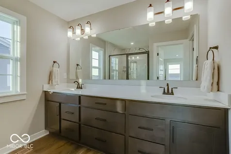 7291 Bayview Run Mccordsville IN 46055