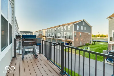7291 Bayview Run Mccordsville IN 46055