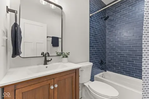1405 Deloss Street Indianapolis IN 46201