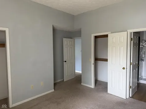 8117 Crook Drive N Indianapolis IN 46256
