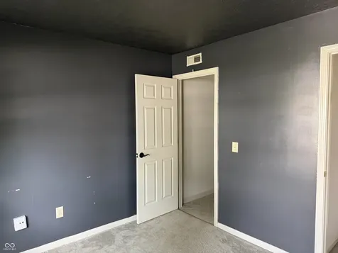 8117 Crook Drive N Indianapolis IN 46256