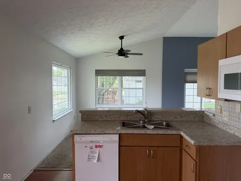 8117 Crook Drive N Indianapolis IN 46256