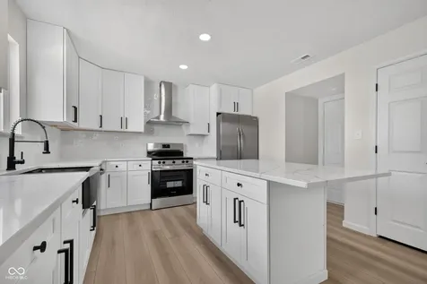 2944 Corbin Drive Indianapolis IN 46217