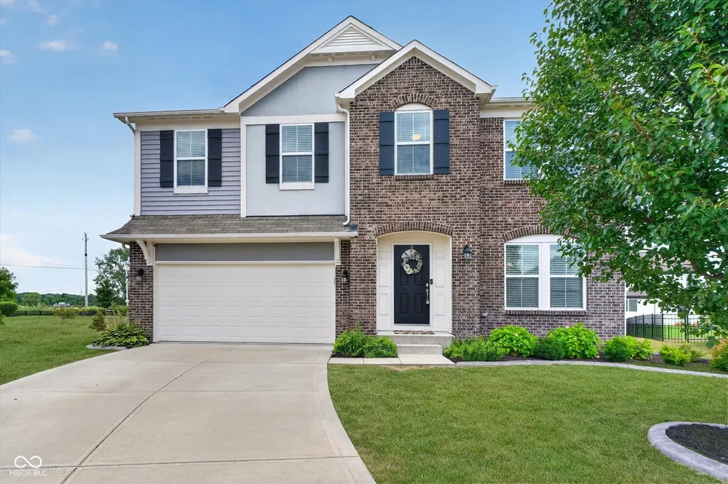 4221 Blue Note Drive Indianapolis IN 46239