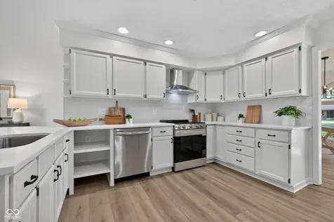 1633 Mace Drive Indianapolis IN 46229