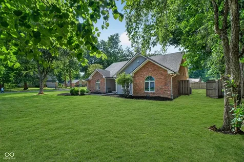 1633 Mace Drive Indianapolis IN 46229