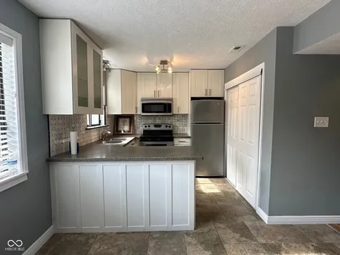 7890 Benjamin Drive Indianapolis IN 46226
