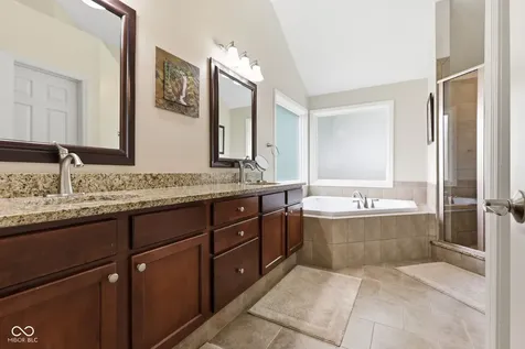 2127 Corsican Circle Westfield IN 46074
