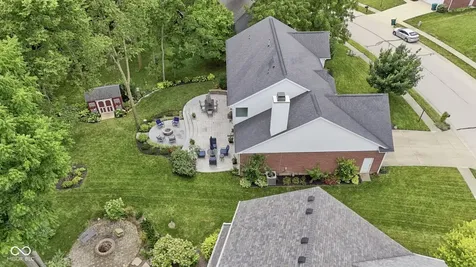 2127 Corsican Circle Westfield IN 46074