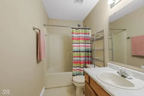 8315 Corinth Place Indianapolis IN 46227