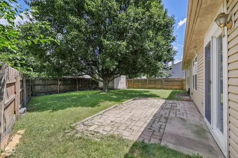 8315 Corinth Place Indianapolis IN 46227