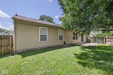 8315 Corinth Place Indianapolis IN 46227