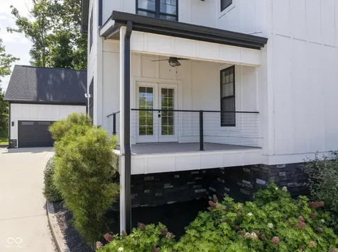 8157 Hunters Place Indianapolis IN 46236
