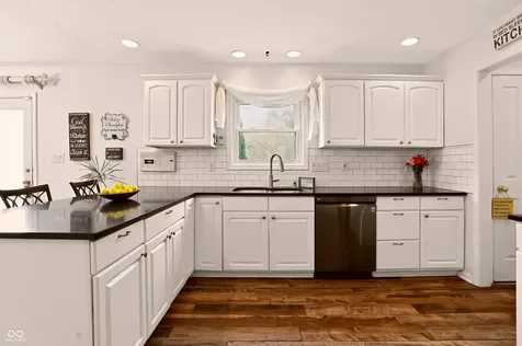1555 Connemara Road Indianapolis IN 46217