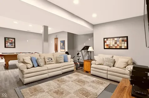 1555 Connemara Road Indianapolis IN 46217