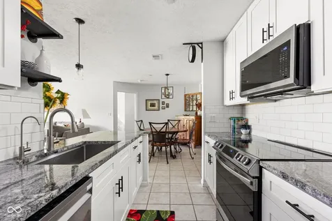 8820 Yardley Court Indianapolis IN 46268