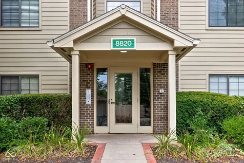 8820 Yardley Court Indianapolis IN 46268