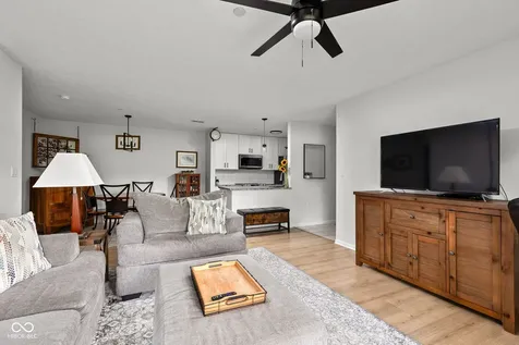 8820 Yardley Court Indianapolis IN 46268