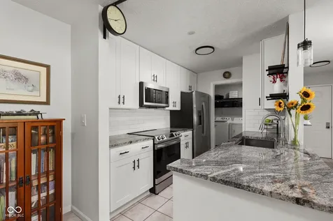 8820 Yardley Court Indianapolis IN 46268