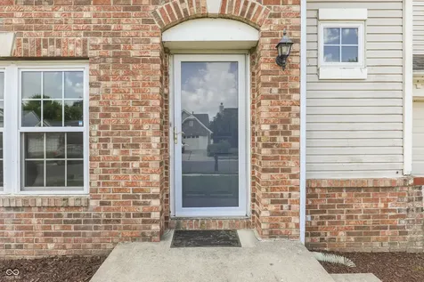 10867 Washington Bay Drive Fishers IN 46037