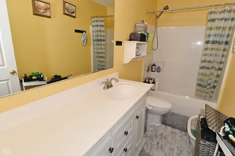6463 Glory Maple Lane Indianapolis IN 46221
