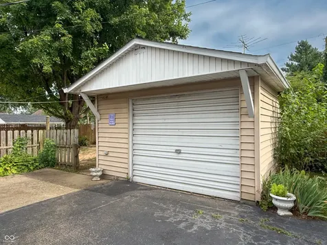 2655 12th Street Columbus IN 47201