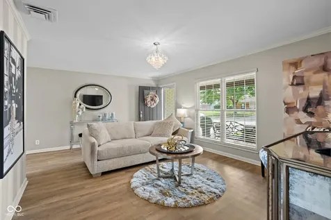 2309 Jolinda Court Columbus IN 47203