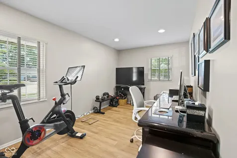 2309 Jolinda Court Columbus IN 47203