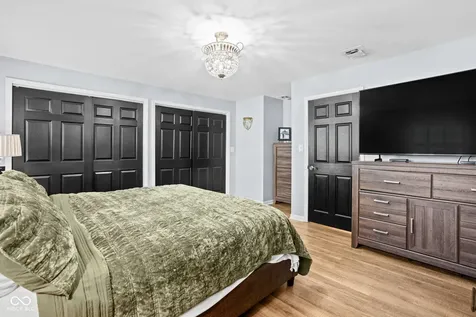 2309 Jolinda Court Columbus IN 47203