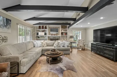 2309 Jolinda Court Columbus IN 47203