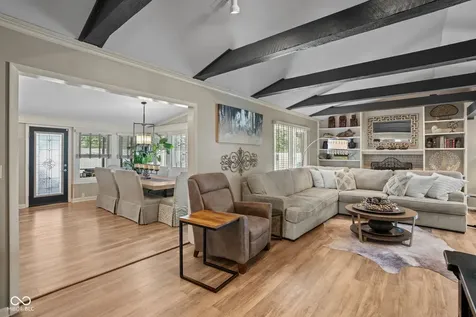 2309 Jolinda Court Columbus IN 47203