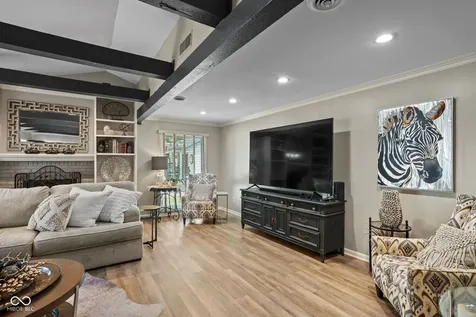 2309 Jolinda Court Columbus IN 47203
