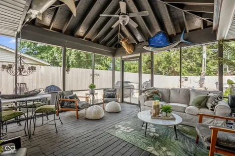 2309 Jolinda Court Columbus IN 47203
