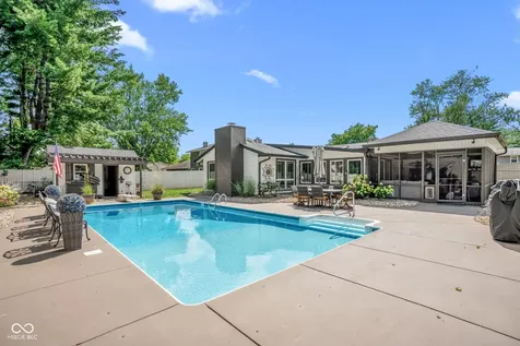 2309 Jolinda Court Columbus IN 47203
