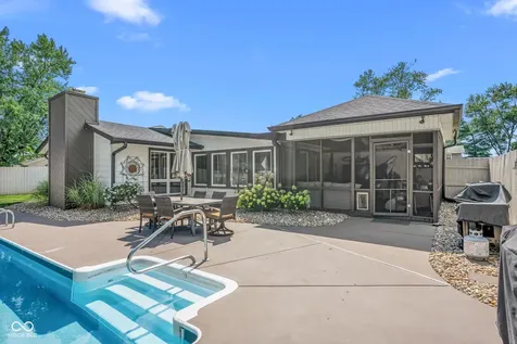 2309 Jolinda Court Columbus IN 47203